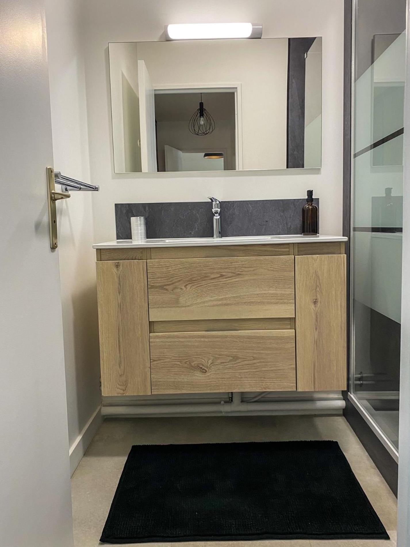 T3 Moderne Avec Balcon Terrasse Et Parking Gratuit Daire Niort Dış mekan fotoğraf