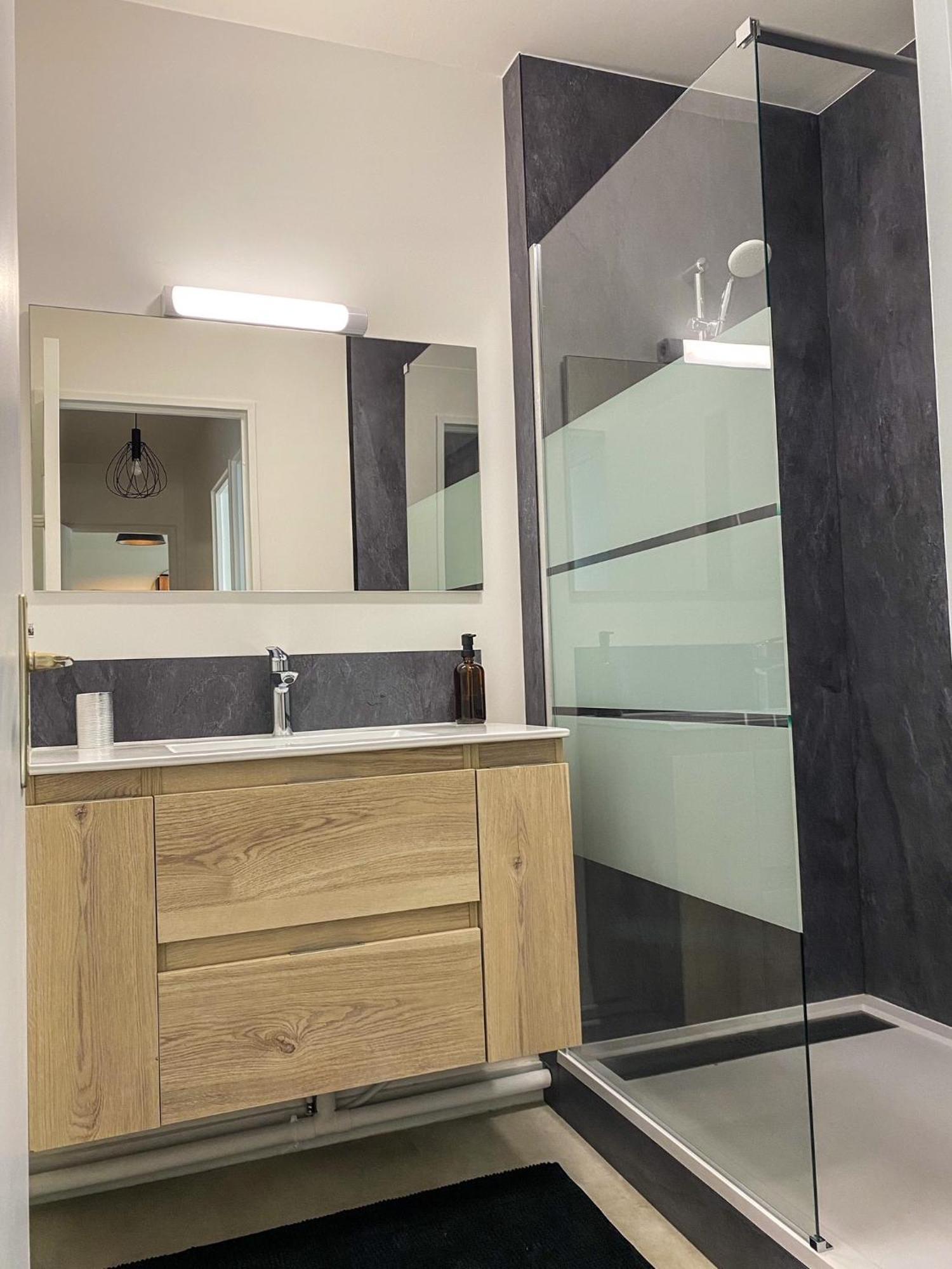 T3 Moderne Avec Balcon Terrasse Et Parking Gratuit Daire Niort Dış mekan fotoğraf
