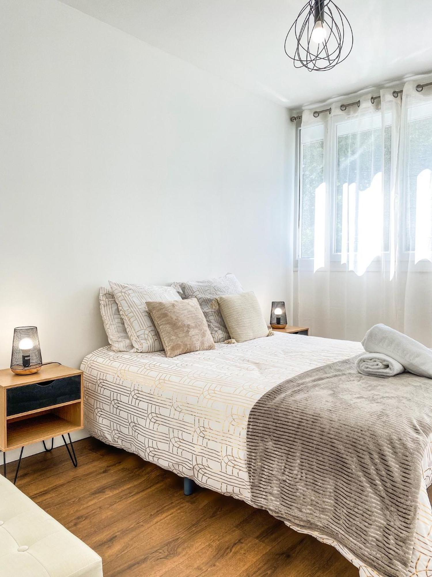 T3 Moderne Avec Balcon Terrasse Et Parking Gratuit Daire Niort Dış mekan fotoğraf